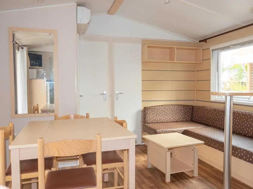 Hotel Camping Pleine Mer Vias Habitación foto